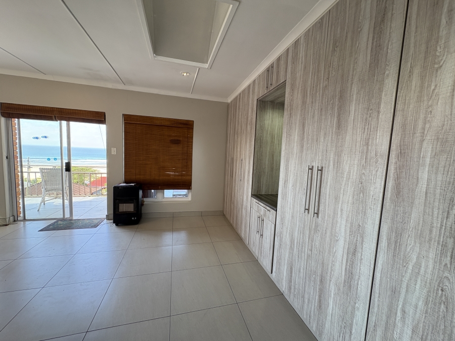 6 Bedroom Property for Sale in Cintsa East Eastern Cape